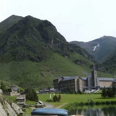 Hotel Vall De Nuria 3*