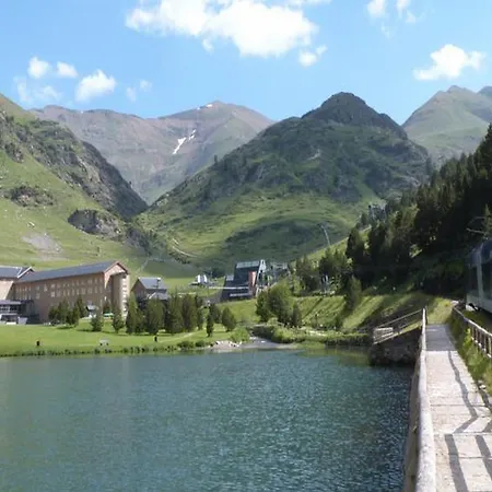 Vall De Nuria فندق 3*